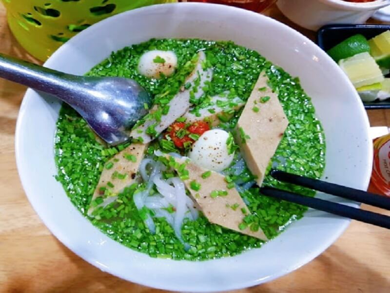 Bánh canh hẹ Phú Yên thơm ngon