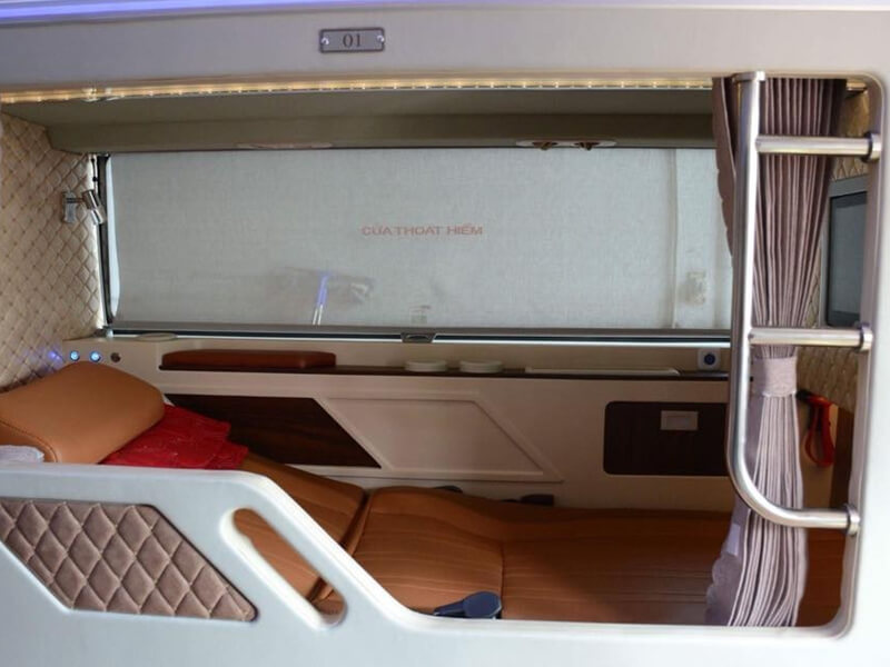 Xe giường nằm cao cấp limousine Cúc Tư