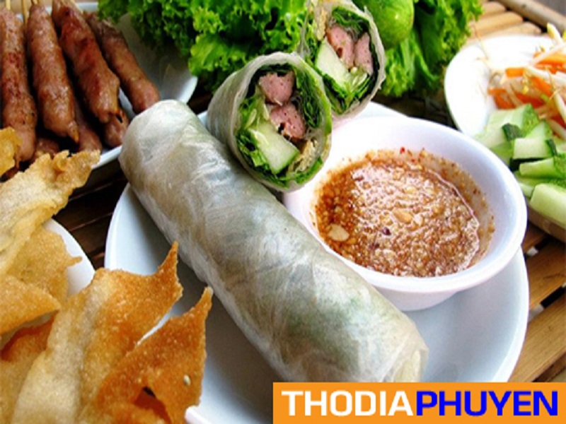 5 Quán Ăn Ngon Không Thể Bỏ Qua Ở Phú Yên