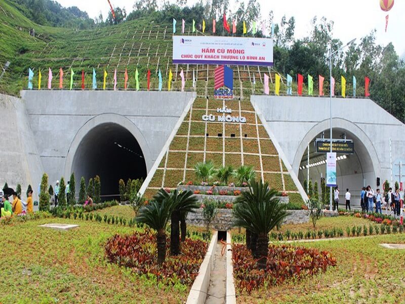 Đèo Cù Mông Lọt Vào "Tứ Đại Đường Đèo" Ở Việt Nam