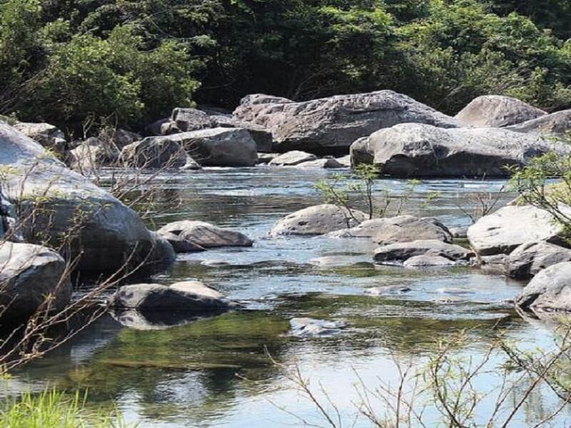 Khám Phá Thắng Cảnh Vực Phun Phú Yên 2025!