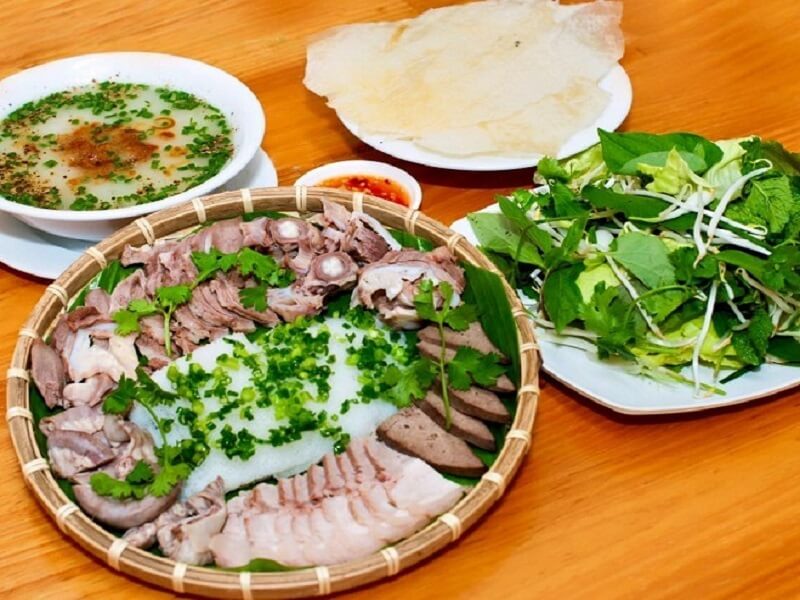 Thưởng Thức Bánh Hỏi Lòng Heo - Món Ngon Xứ Nẫu