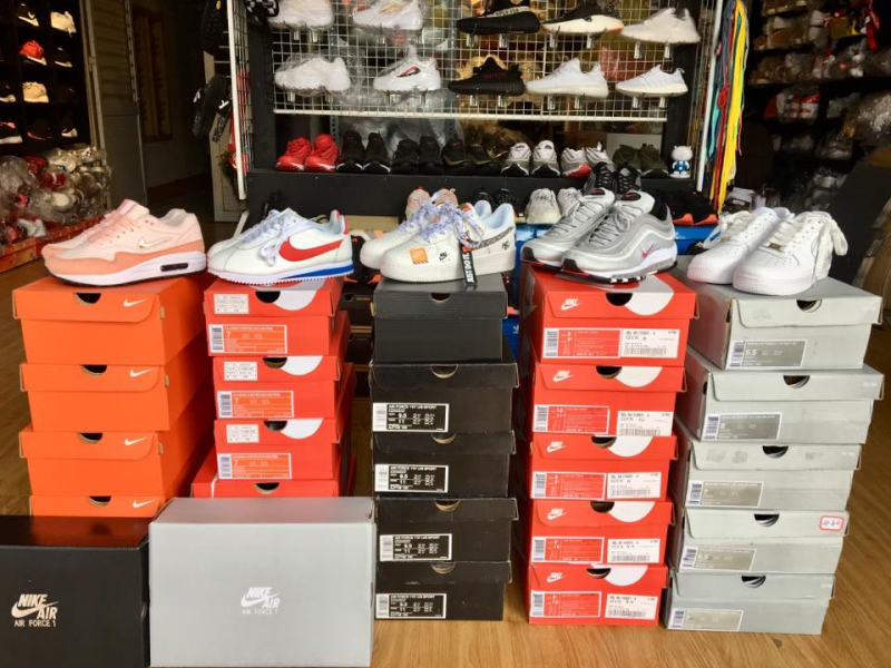 TOP 10+ Danh Sách Shop Giày Phú Yên - "Bao Chất"