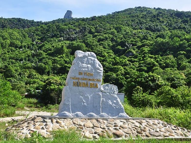 Hành Trình Chinh Phục Núi Đá Bia Phú Yên