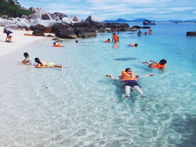 Ngắm San Hô Hòn Nưa - Vẻ Đẹp Kì Vĩ Của Tạo Hóa