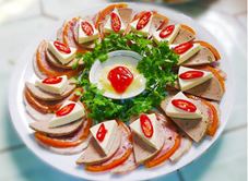 Nem Chả Hoài - Đặc Sản Chợ Huyện