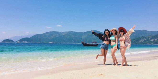 Bãi Biển Vịnh Hòa