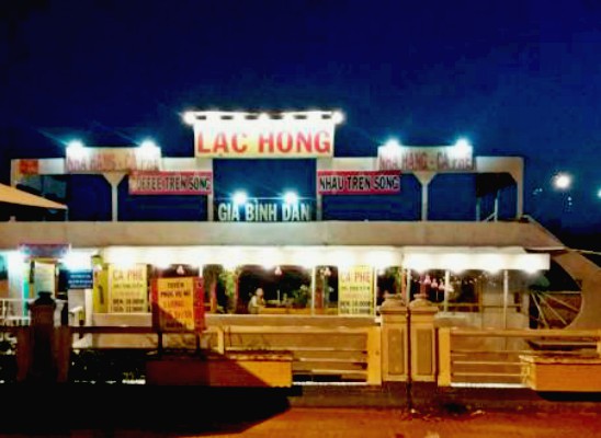 Cafe Du Thuyền Lạc Hồng