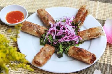 Quê Hương Restaurant - Món Việt