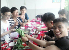 Quê Hương Restaurant - Món Việt