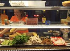 Cô Bé - Bánh Mì & Bánh Bao - Nguyễn Huệ