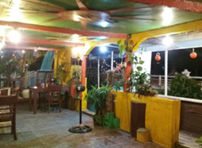 Du Thuyền Lạc Hồng - Nhà Hàng & Cafe