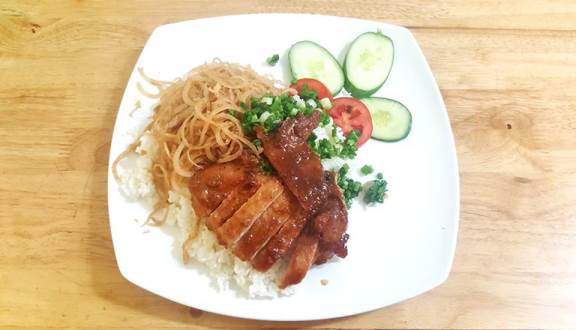 Năm Ánh - Nhà Hàng Cơm Việt Nam