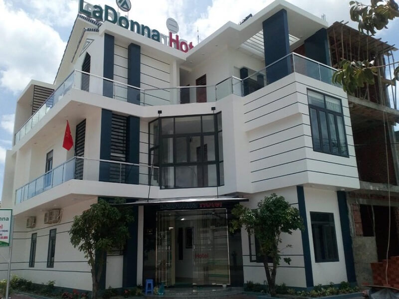 Khách sạn LaDonna Phú Yên