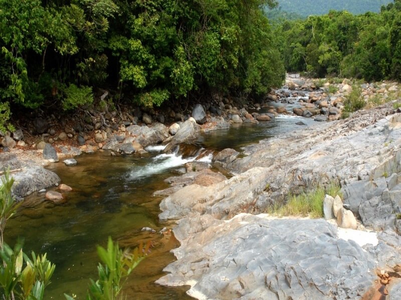 Suối Nước Khoáng Lạc Sanh - Phú Yên